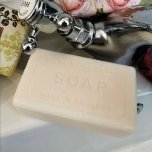 Rose & Peony Soap 190gr van The English Soap Company, foto 3