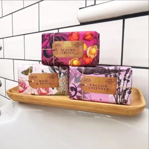 Rose & Peony Soap 190gr van The English Soap Company, foto 4